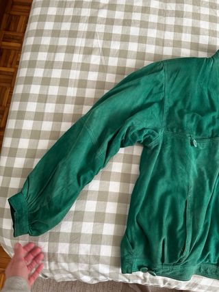 Chaqueta Loewe ante verde