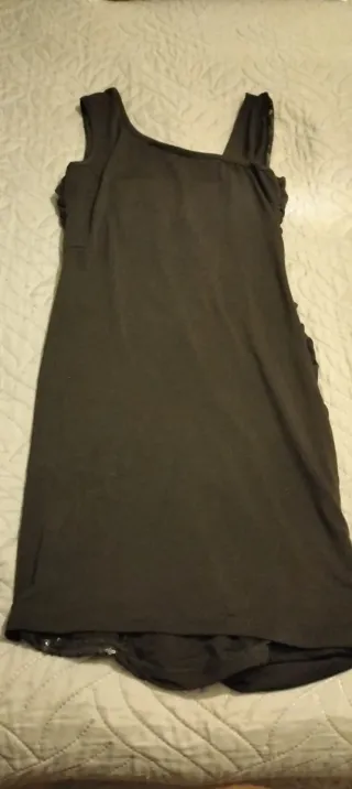 Vestido negro con lentejuelas Inside