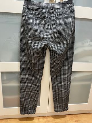 Pantalón cuadros Benetton