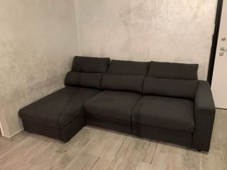 Divano letto con chaise longue e contenitore