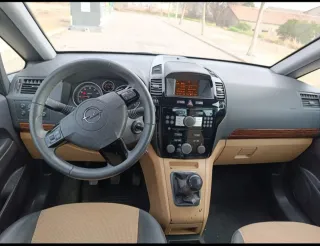 Opel Zafira 2009