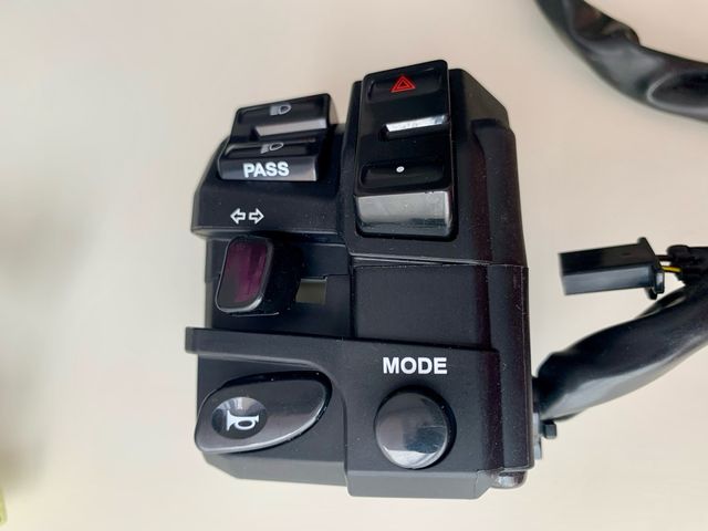 NUEVO Conmutador Yamaha Tracer 900