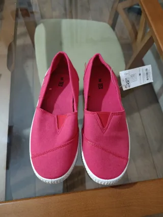 Manoletinas tela rojas T.36