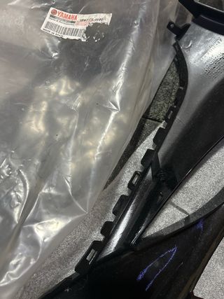 Carenados bajos Jog R negros