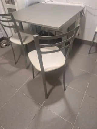 Mesa libro cocina y 2 sillas