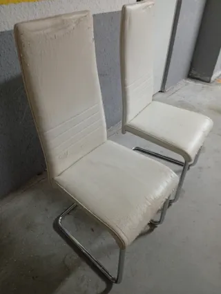 Sillas de Comedor Conforama Blancas 3 unidades