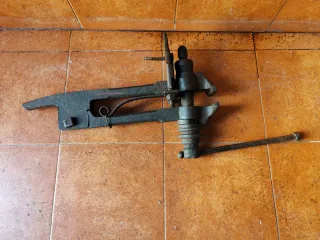 Tornillo de banco antiguo