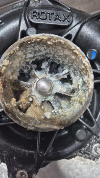 recambios nuevos y usados de motos de agua 4t