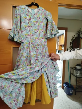 Traje de flamenca con volantes