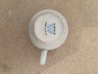 Tazas chinas de cerámica con flores amarillas