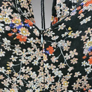 Vestido floral Mango