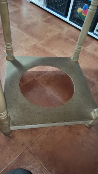 Mesa camilla redonda tela floral y el cristal