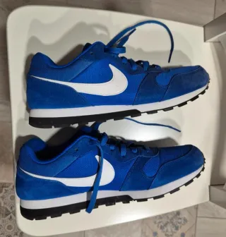 Nike MD Runner 2