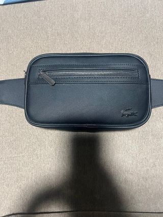 Riñonera Lacoste Negra