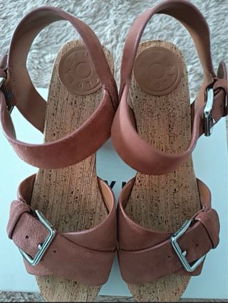 Sandalias Bimba y Lola Rosa