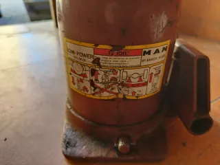 Gato Hidráulico 12 Toneladas MAN