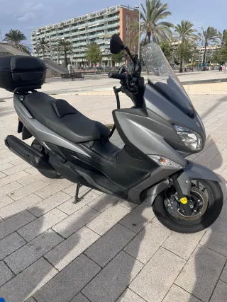 Suzuki Burgman 400 ABS Gris