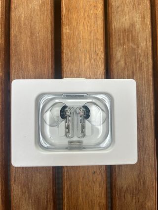 Nothing Ear (a) Caixa Branca