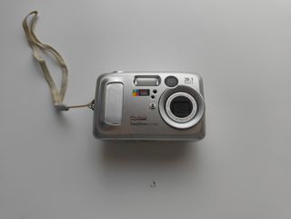 Cámara Kodak EasyShare CX7330 Plata