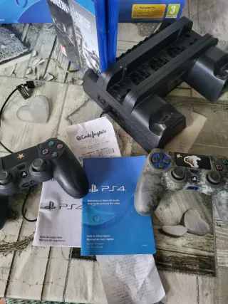 PS4 (PlayStation 4) Nera + Gioco + base