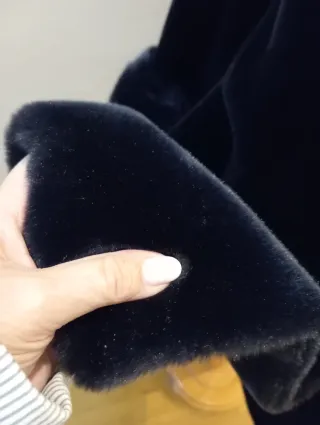 Abrigo pelo sintético azul marino T.46