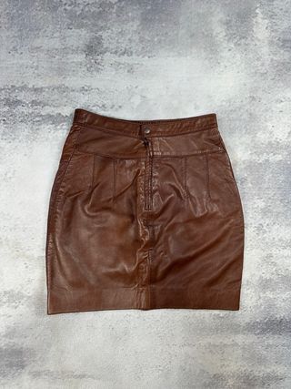 Falda de cuero mini marrón