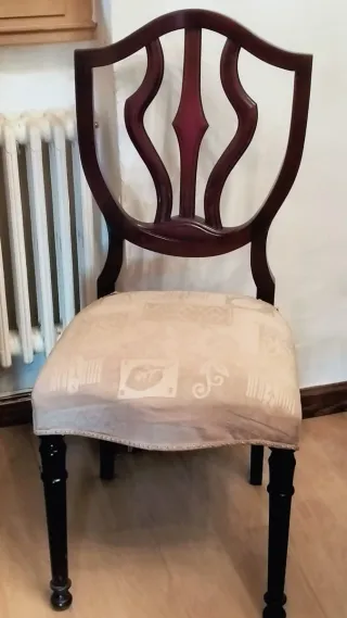 Mesa de comedor y 6 sillas