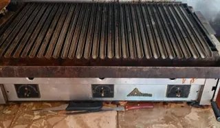 Brasa de piedra industrial gas 3 fuegos