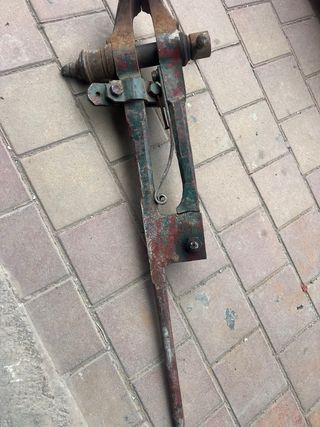 Tornillo de banco antiguo