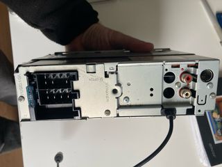 Radio CD JVC KD-G201 Coche. El frontal se suelta.