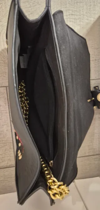 Bolso negro bordado flores