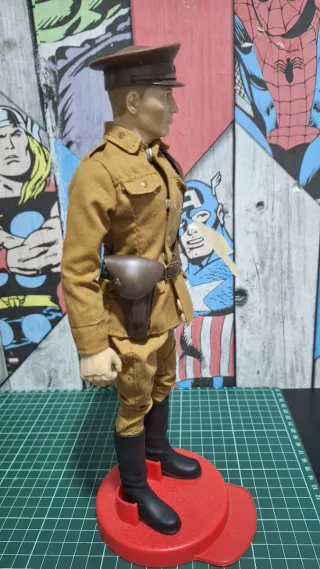 Figura Articulada Soldado Soviético