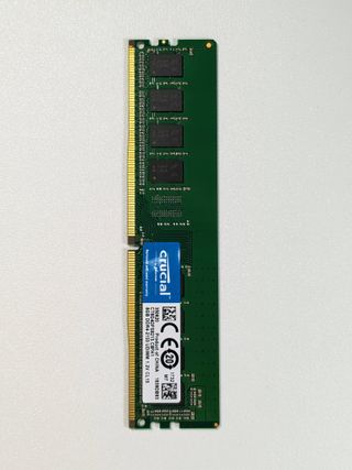 RAM 1x 8GB DDR4-2133 (Crucial)