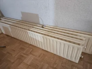 Puertas, radiadores y cubre radiadores