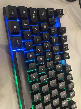 Teclado Gamer con Luces y Ratón