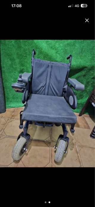Silla de ruedas eléctrica nueva