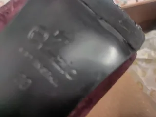 Botines EZzio tacón tachuelas morado/negro