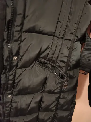 Abrigo acolchado mujer negro