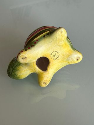 Statuetta tartaruga Noah's Creations colorata.