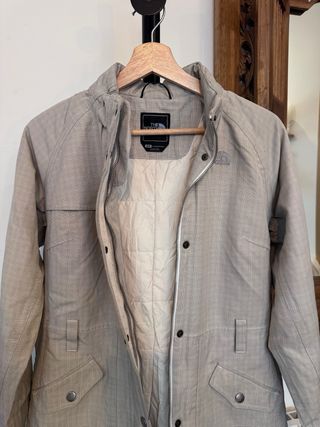 Chaqueta The North Face Hyvent Beige Mujer S