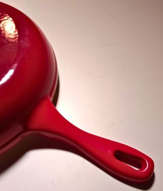 Sartén hierro fundido esmaltado vidrio rojo 26 cm