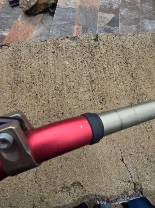 Manillar Renthal Twin wall 996 de  28mm Rojo