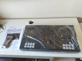 Controlador DJ Hercules Negro