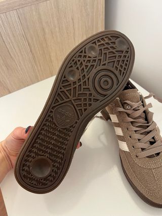 Sneakers Marrones con Estampado Animal Talla 40