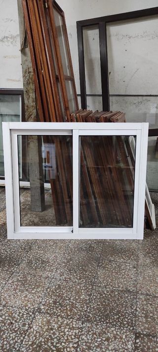 5 Ventana corredera blanca ~104cm/124cm