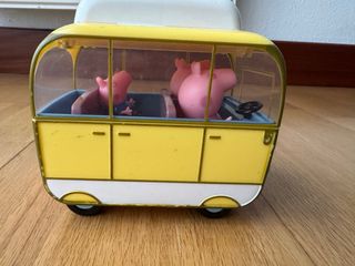 Lote Peppa Pig: Tren, Escuela y Caravana