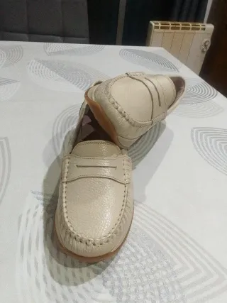 Mocasines beige piel Sra.