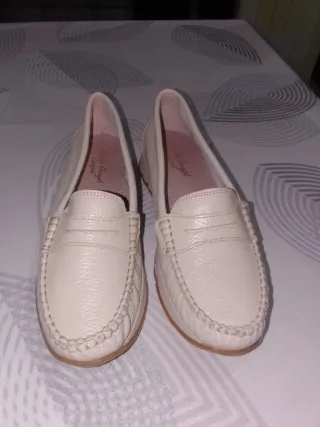 Mocasines beige piel Sra.