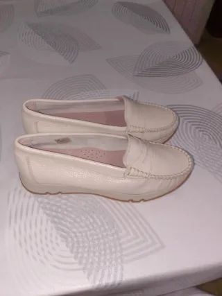 Mocasines beige piel Sra.