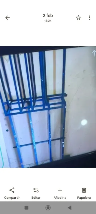 Estantería metálica azul